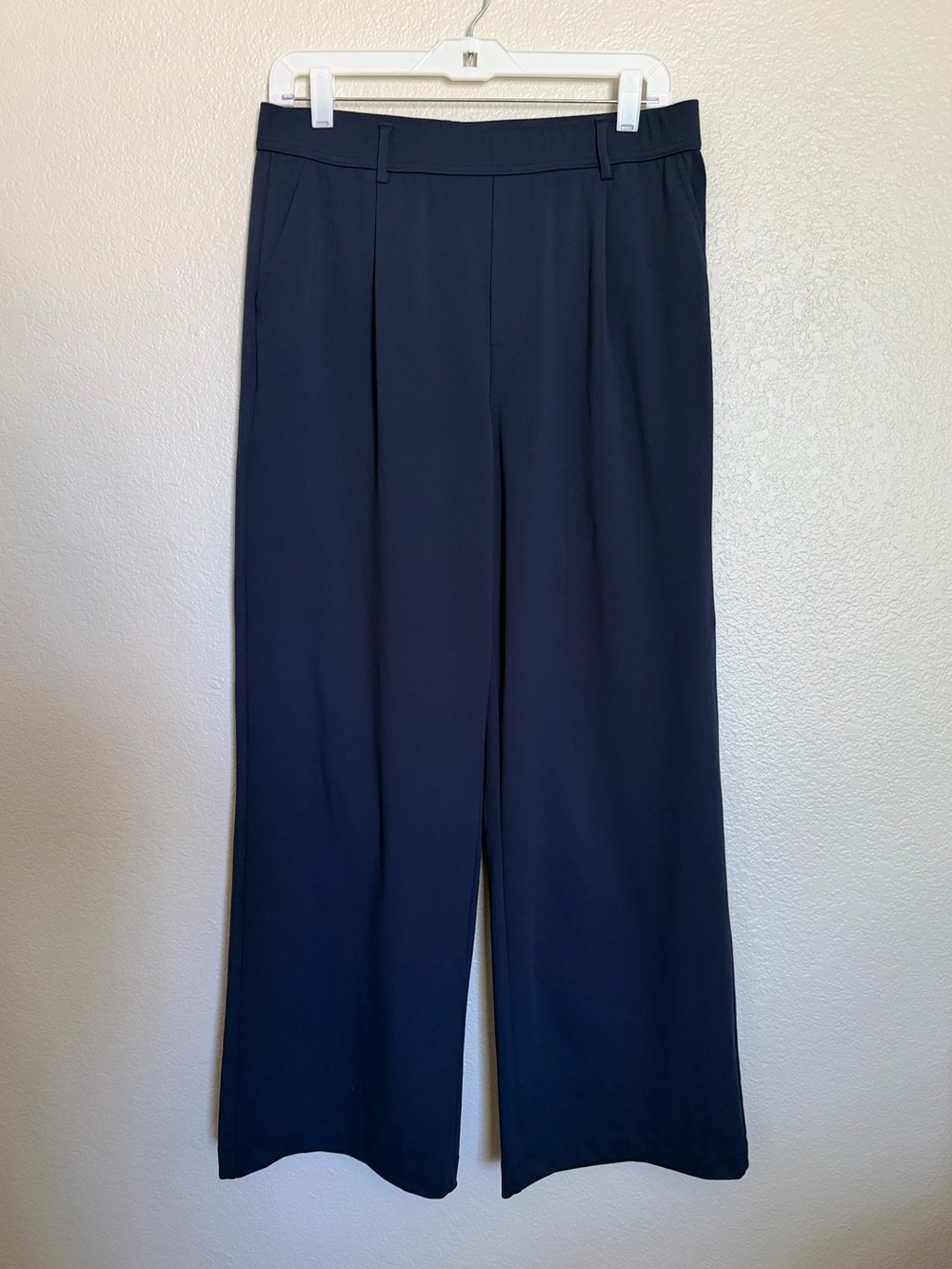 HALARA Wide Leg Pants in Navy Blue